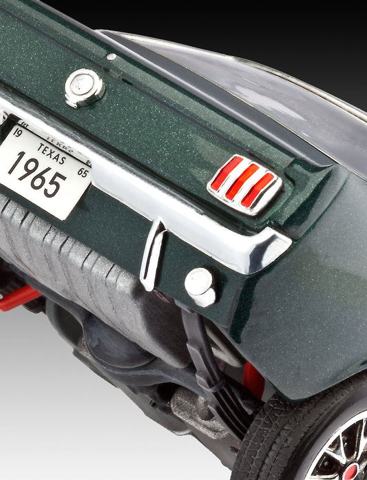 Revell of Germany Ford Mustang 2+2 Fastback 1:24 Scale with Paintset