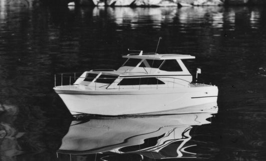 Dumas - #1205 TROJAN CRUISER KIT 1/12 Scale