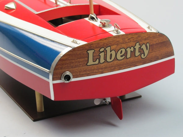 Dumas - 1938 CHRIS-CRAFT 16? PAINTED RACER KIT 1/8 SCALE