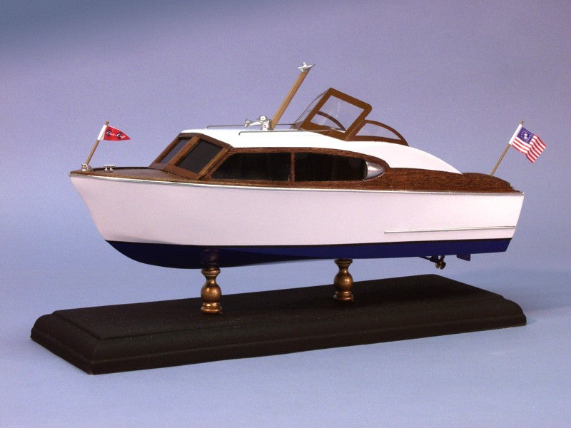 Dumas - 1956 CHRIS-CRAFT 24' SEDAN KIT 1/24 SCALE