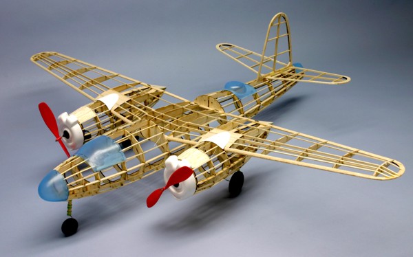Dumas - B-26 MARAUDER KIT 30" WINGSPAN
