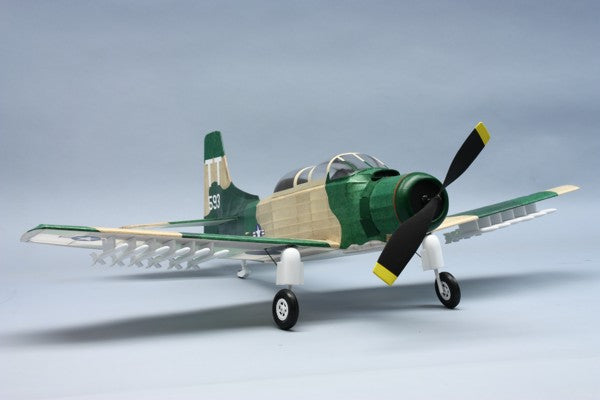 Dumas - USAF A-1E SKYRAIDER KIT 30" Wingspan
