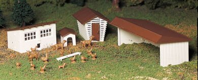 Bachmann - O Farm Outbuildings
