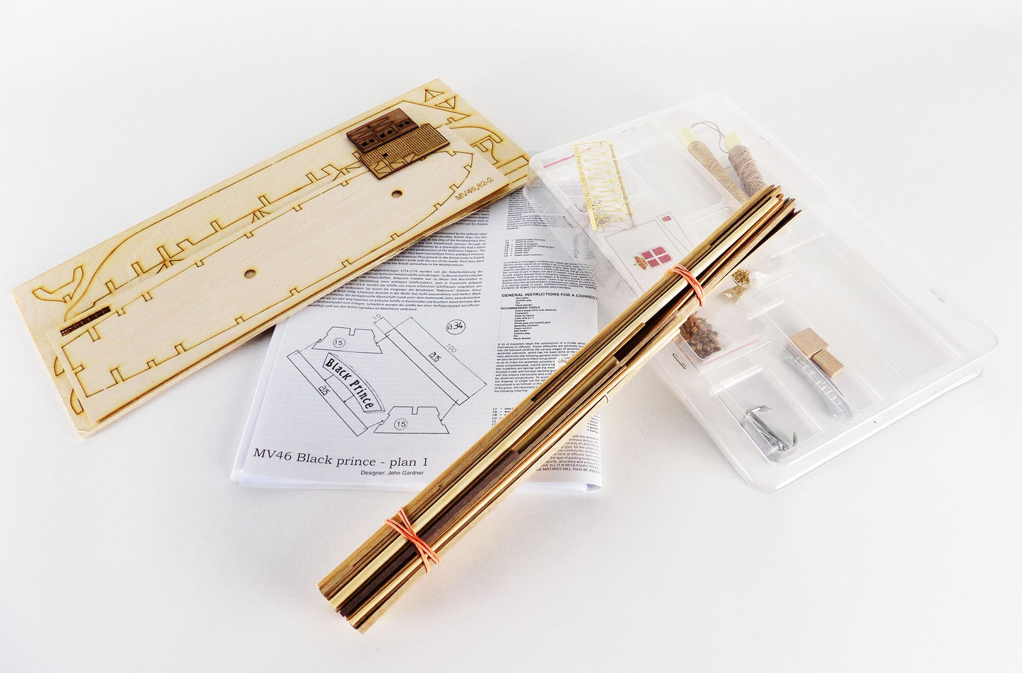 Dusek-Mamoli - Mamoli MV46 - Black Prince - 1:57 Wood Plank-On-Frame Model Ship Kit - 21'' Long