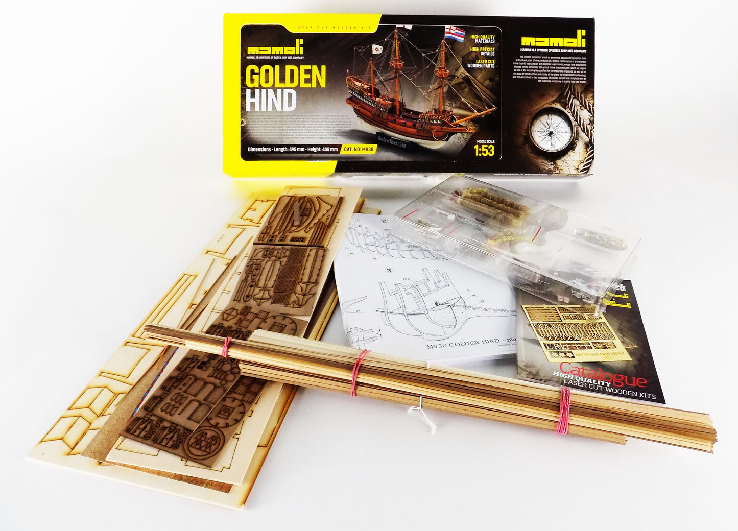 Dusek-Mamoli - Mamoli MV30 - Golden Hind- Wood Plank-On-Bulkhead Model Ship Kit - Scale: 1/53Length: 495 mm (20"), Height: 408mm (16")