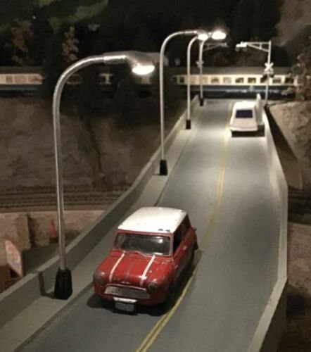 Dwarvin Lighting - DVSL104 HO Fiber Lit Highway Lamps 3pk