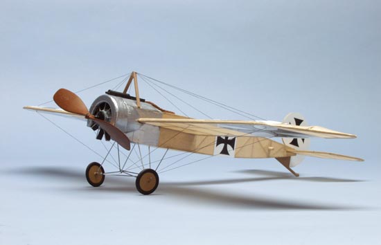 Dumas - Fokker E.Iii Eindecker 17-1/2" Airplane Kit