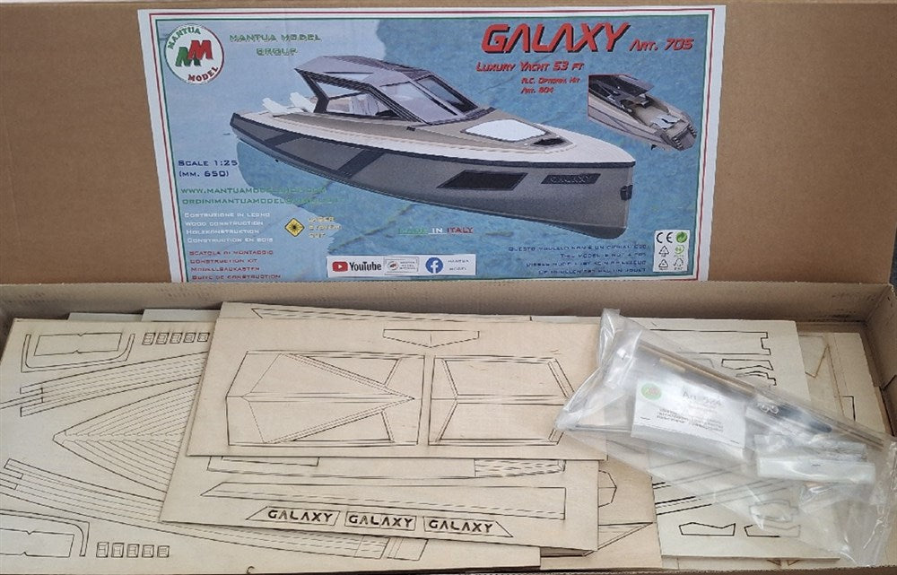 Mantua Model Galaxy Luxury Motor Yacht 1:25 RC Compatible
