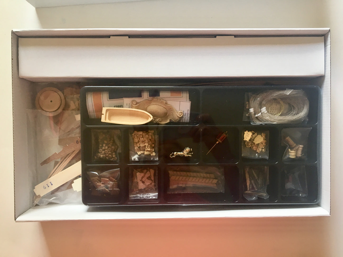 Corel - HALF MOON WOOD SHIP MODEL KIT 1:50