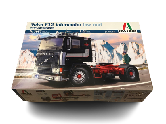 Italeri - VOLVO F-12 INTERCOOL(LOW ROOF)W/ACC 1/24 1/24 Scale