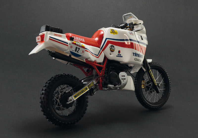 Italeri - YAMAHA TENERE 660cc PARIS-DAKAR VERSION 1/9 Scale
