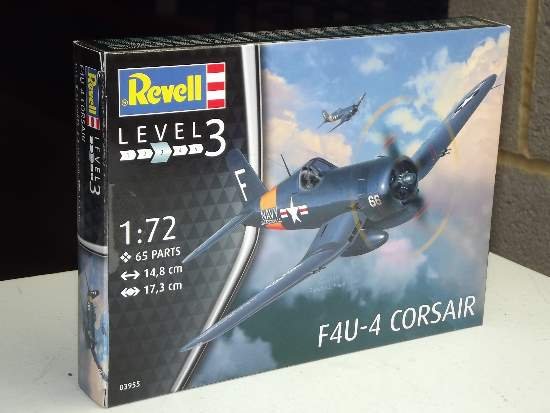 Revell - F4U-4 Corsair 1:72