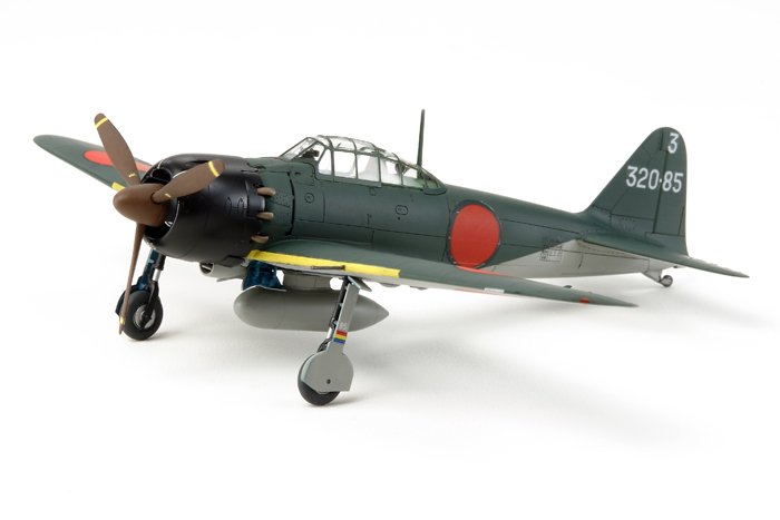 Tamiya - Mitsubishi A6M5 Zero 1:72