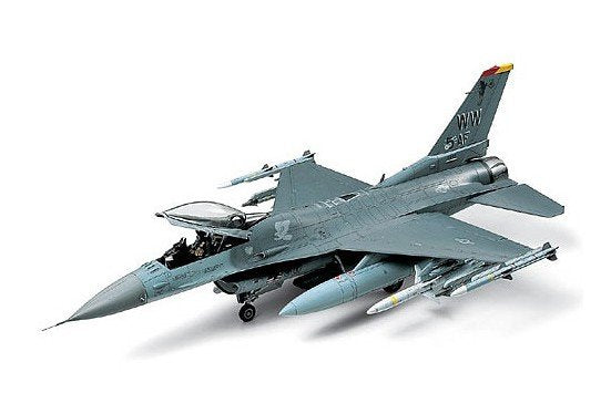 Tamiya - F-16Cj Fighting Falcon 1:72