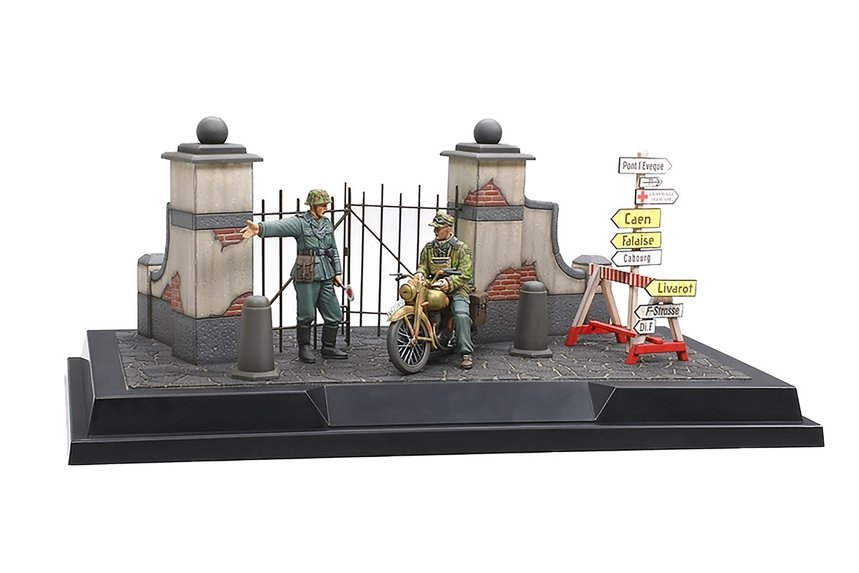 Tamiya - Scene Set #2 German Field Police 1:35