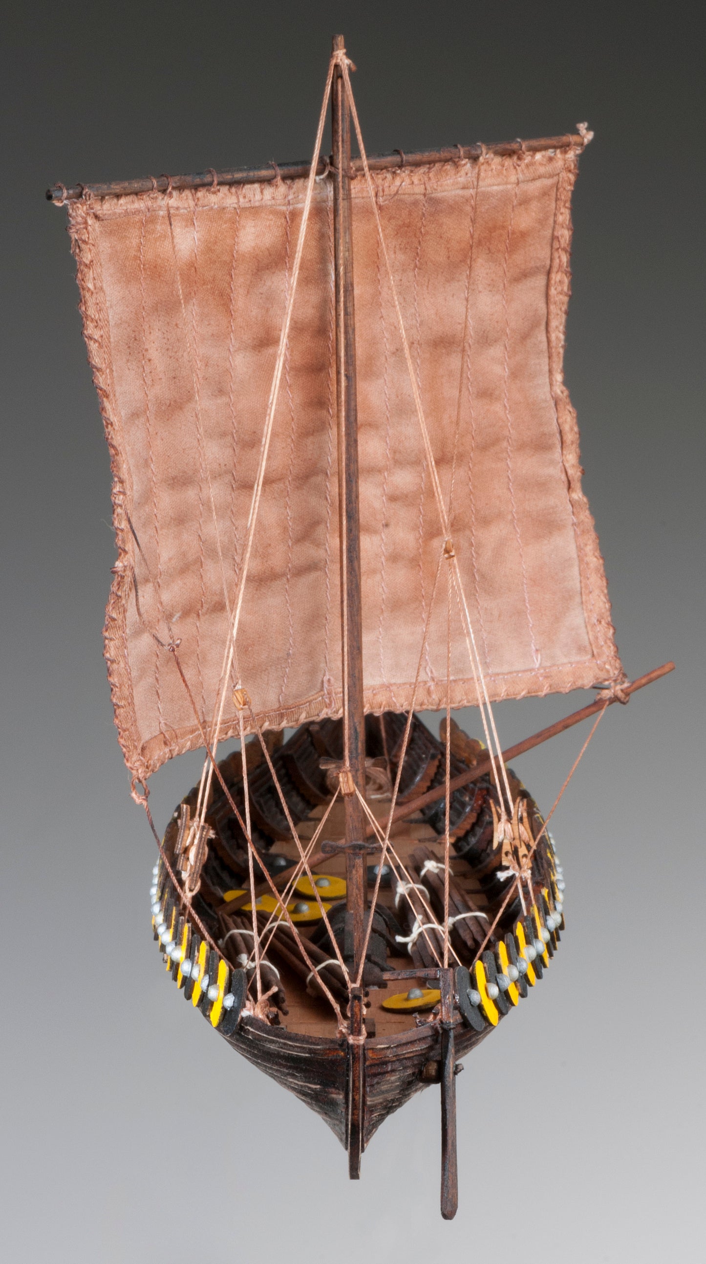 Dusek-Mamoli - D002 Viking Gokstad - Plank-On-Frame Wood Ship Model Kit - 1:72 Scale - 305mm (12-1/4") Long