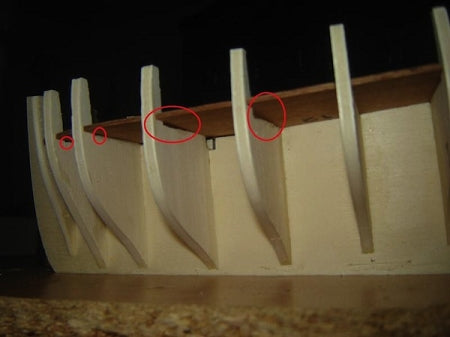 Dusek-Mamoli - Mamoli MV35 Hunter - Wood Plank-On-Frame Ship Model Kit - Scale 1/72 - Length 440 mm (18")