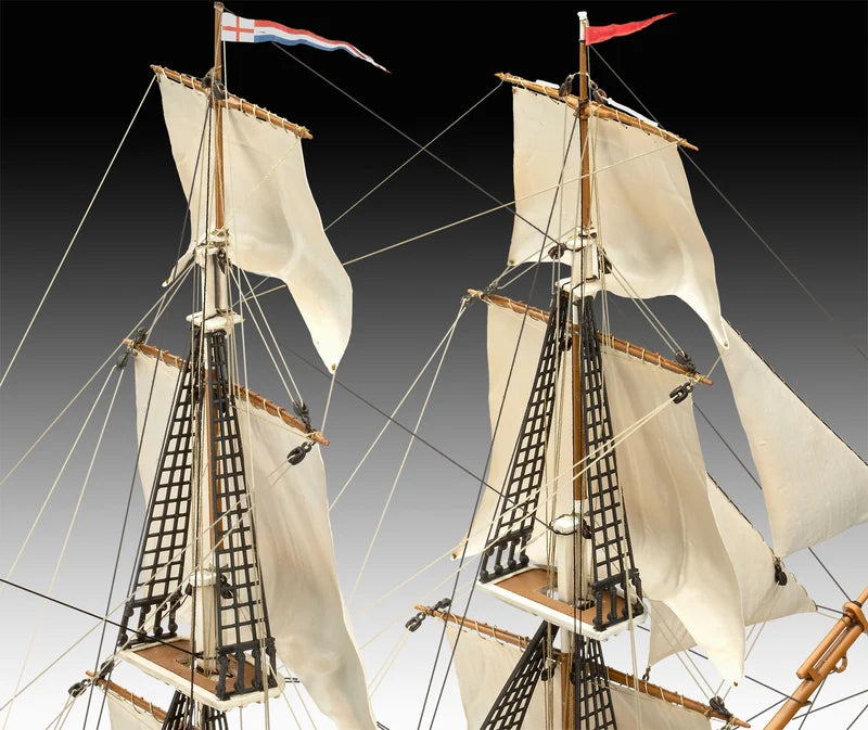 Revell -Darwin's Historical Discovery H.M.S. Beagle 1:96