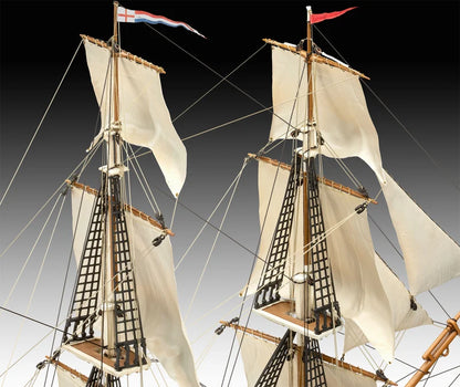Revell -Darwin's Historical Discovery H.M.S. Beagle 1:96