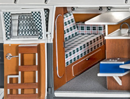 Revell - VW T1 Camper 1:24 Scale