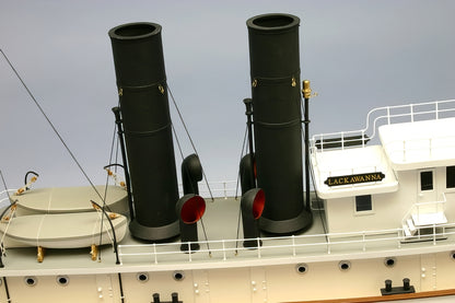 Dumas - THE LACKAWANNA TUG KIT 1/48 SCALE ABS HULL