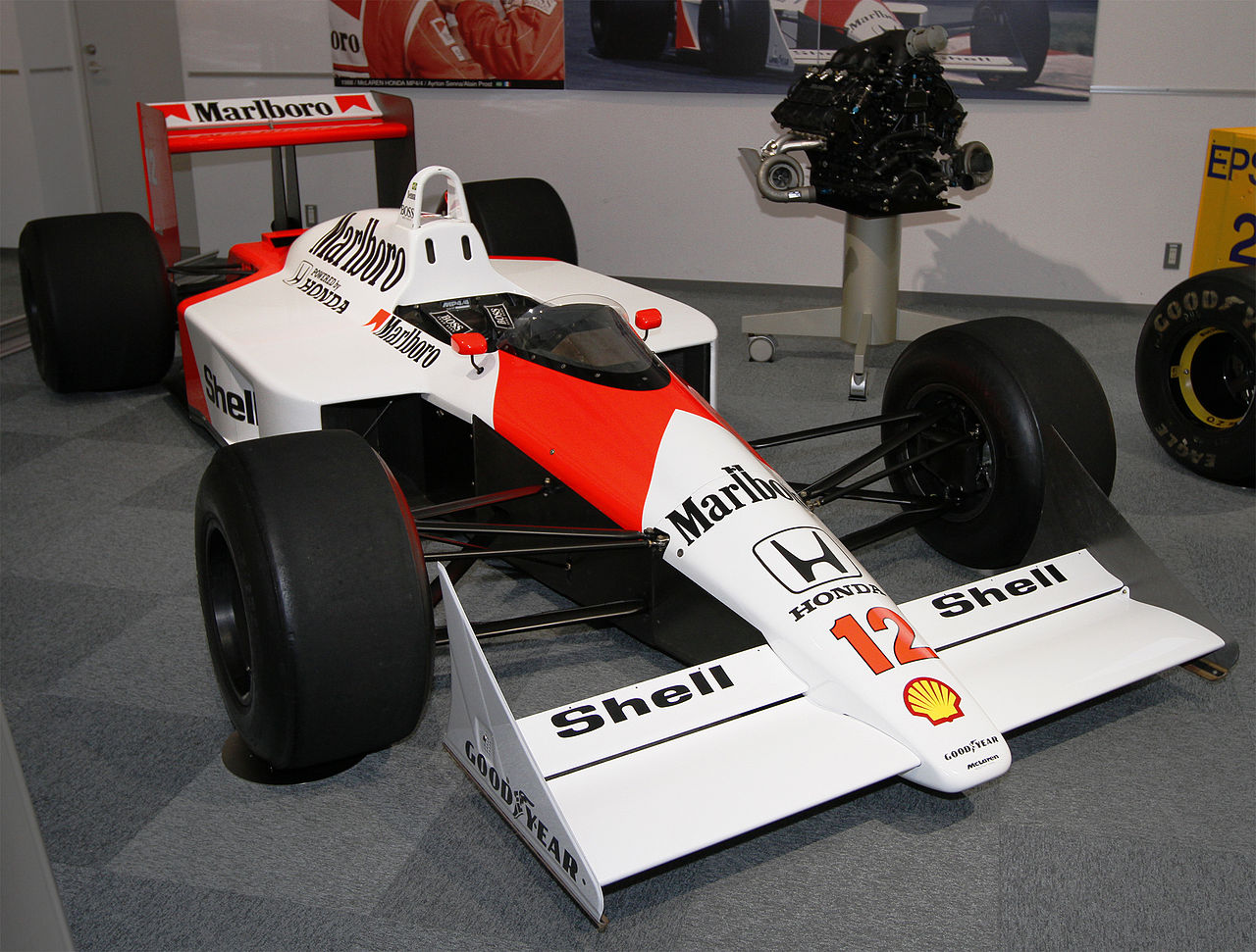 Tameo - 64T-001 McLaren MP4/4 Honda - 1988 Japanese Grand Prix - White Metal Car Kit - Scale 1:64