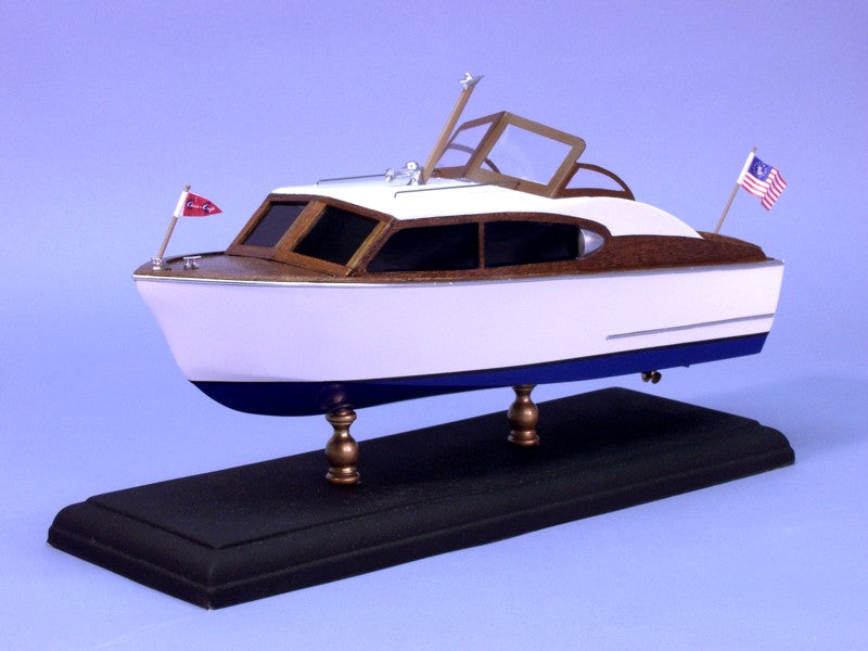 Dumas - 1956 CHRIS-CRAFT 24' SEDAN KIT 1/24 SCALE
