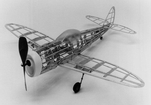 Dumas - P-47 THUNDERBOLT KIT 17-1/2" Wingspan