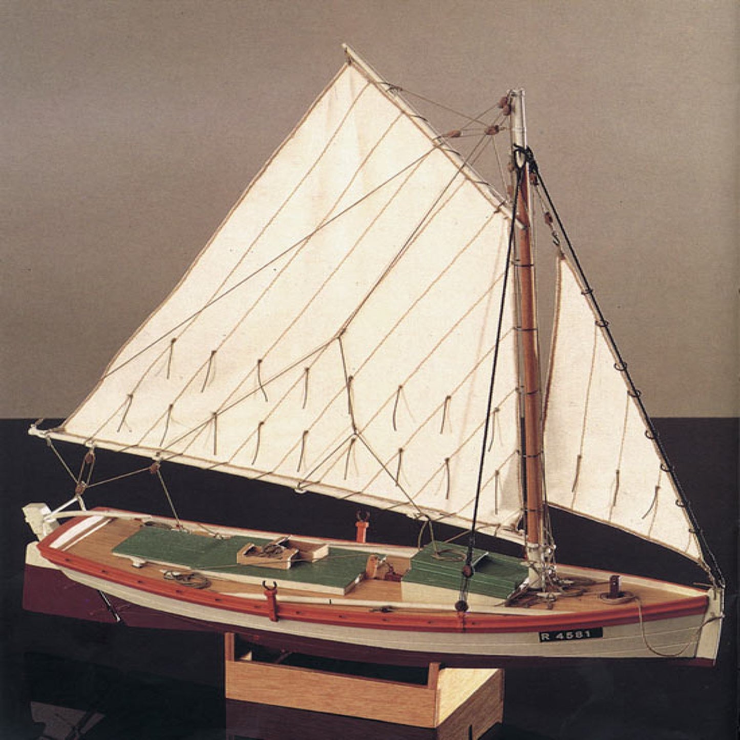 Corel - FLATTIE 1:25 SCALE