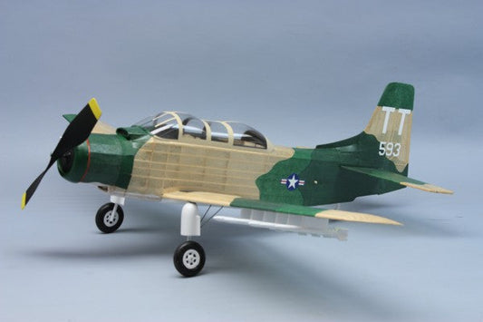 Dumas - USAF A-1E SKYRAIDER KIT 30" Wingspan