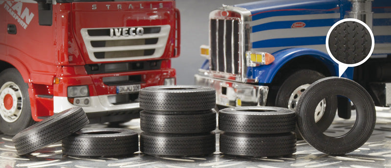 Italeri - 1:24 Truck Rubber Tyres (8x)