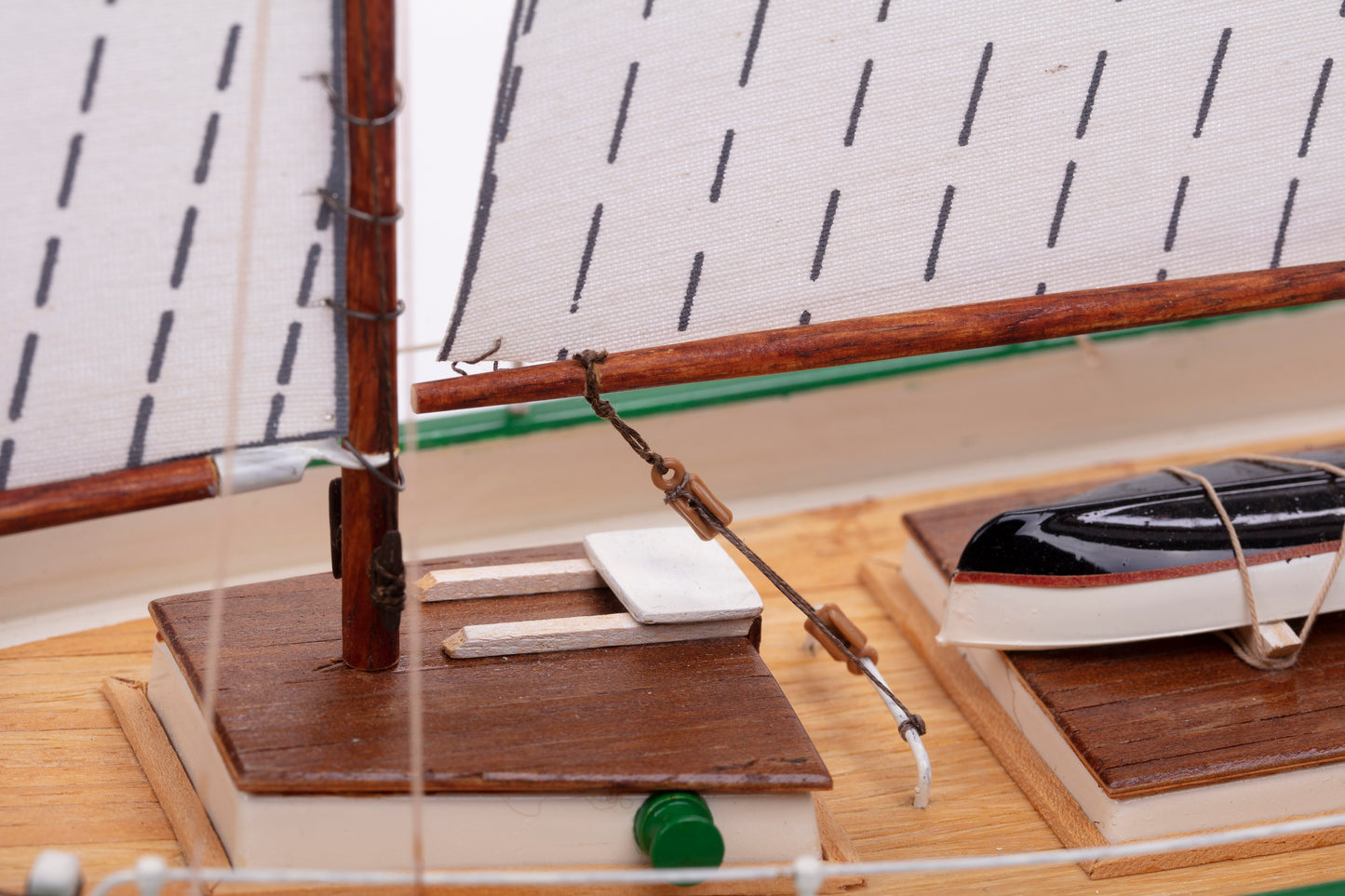 Billing Boats - 1:60 Dana - Plastic hull