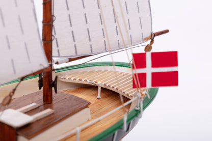 Billing Boats - 1:60 Dana - Plastic hull