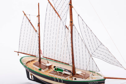 Billing Boats - 1:60 Dana - Plastic hull