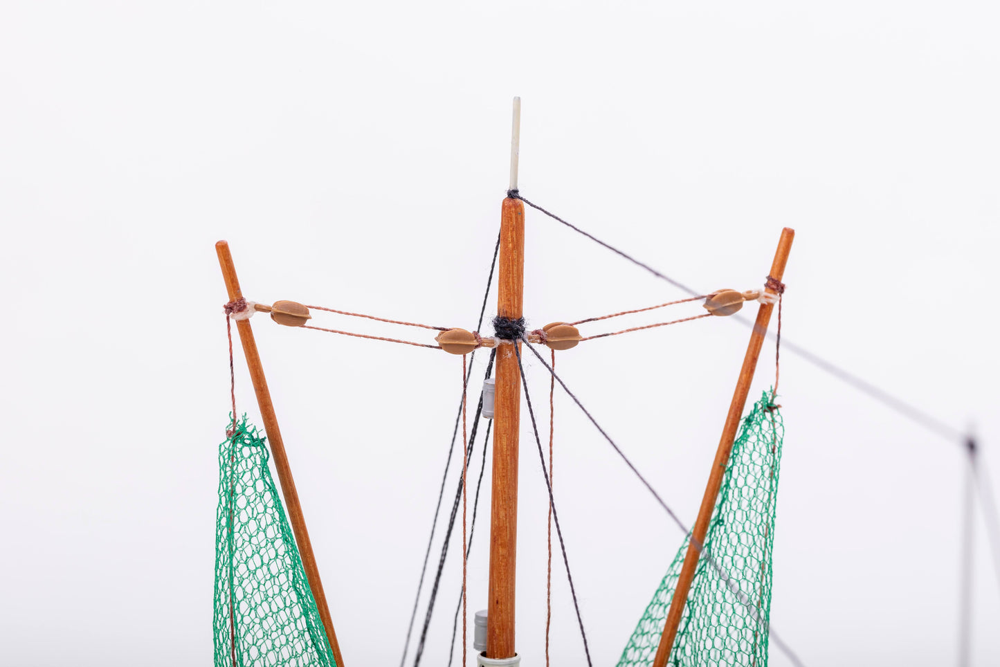 Billing Boats - 1:60 Rainbow - Plastic hull