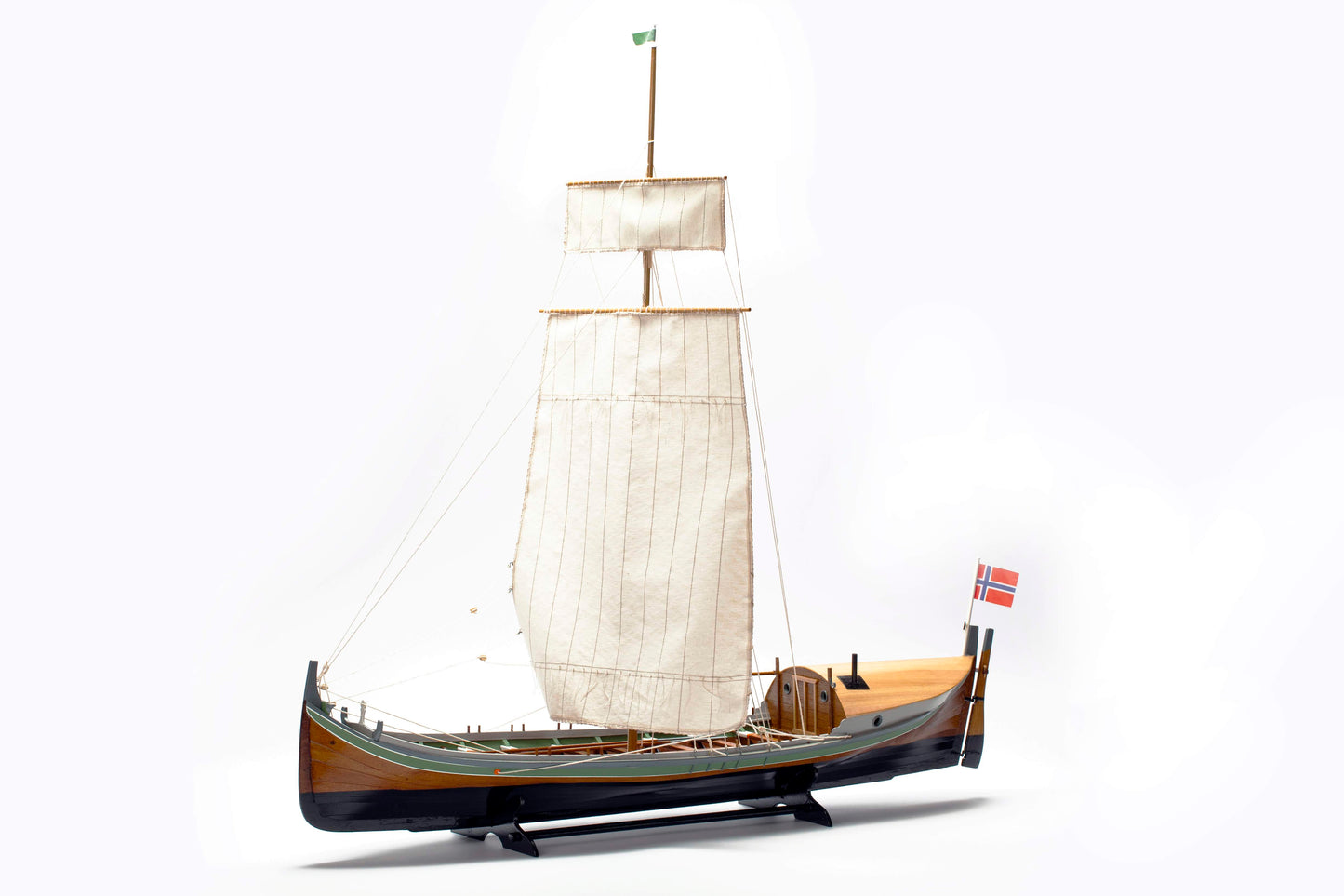 Billing Boats - 1:20 Nordlandsbaaden - wooden hull