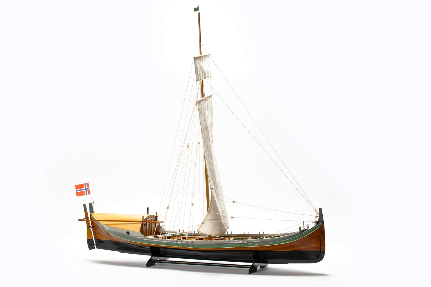 Billing Boats - 1:20 Nordlandsbaaden - wooden hull