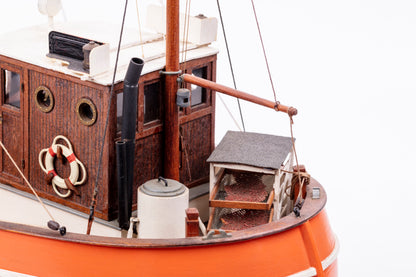 Billing Boats - CUX 87 "Krabbenkutter" 1:33 Scale