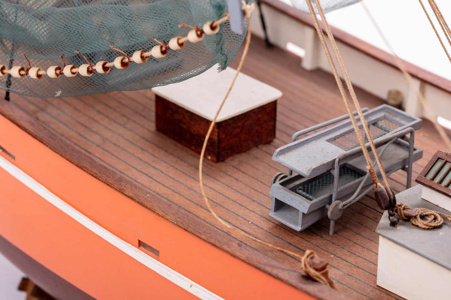 Billing Boats - CUX 87 "Krabbenkutter" 1:33 Scale