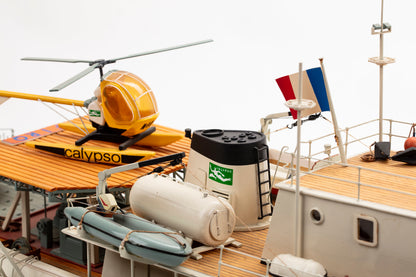 Billing Boats Jacques Costeau Calypso Research Vessel 1:45