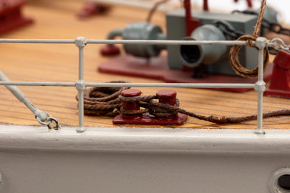 Billing Boats Jacques Costeau Calypso Research Vessel 1:45