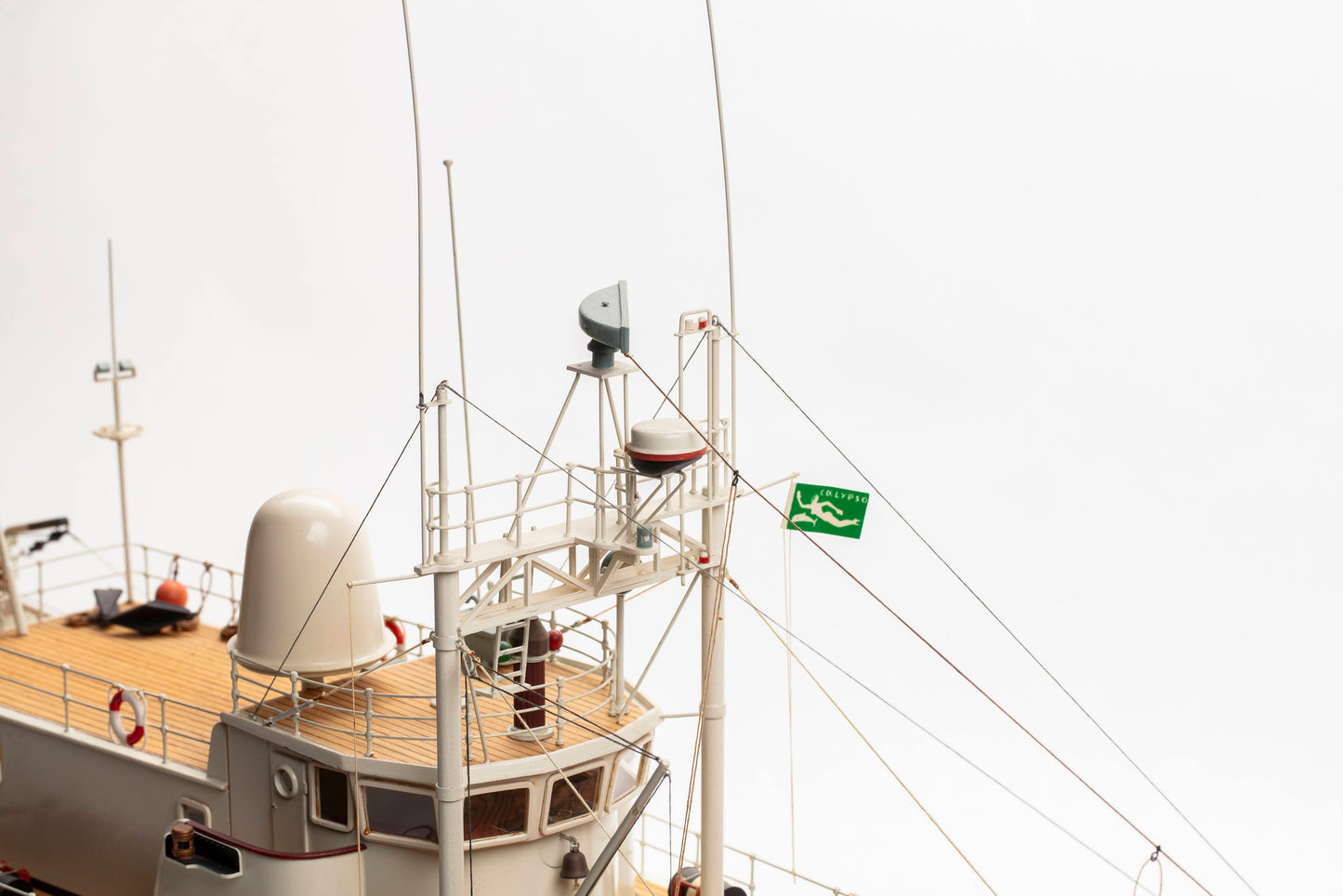 Billing Boats Jacques Costeau Calypso Research Vessel 1:45
