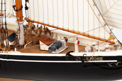 Billing Boats - Bluenose II Wooden Hull 1:100 Scale