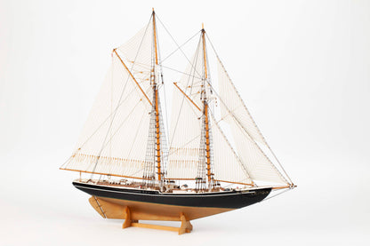 Billing Boats - Bluenose II Wooden Hull 1:100 Scale