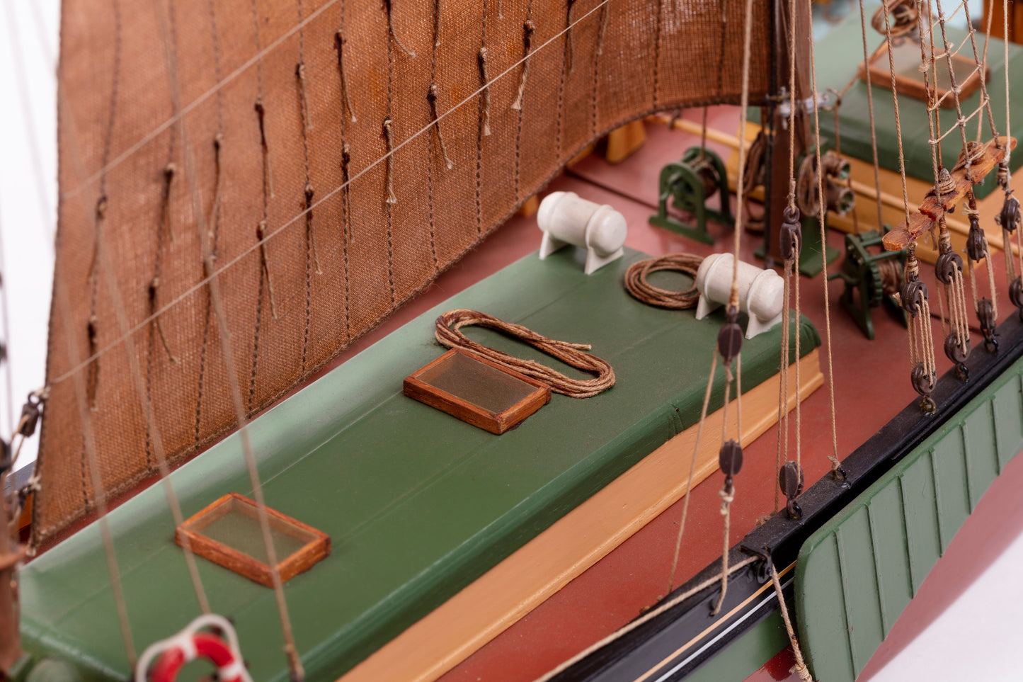 Billing Boats - 1:67 Will Everard -Wooden hull