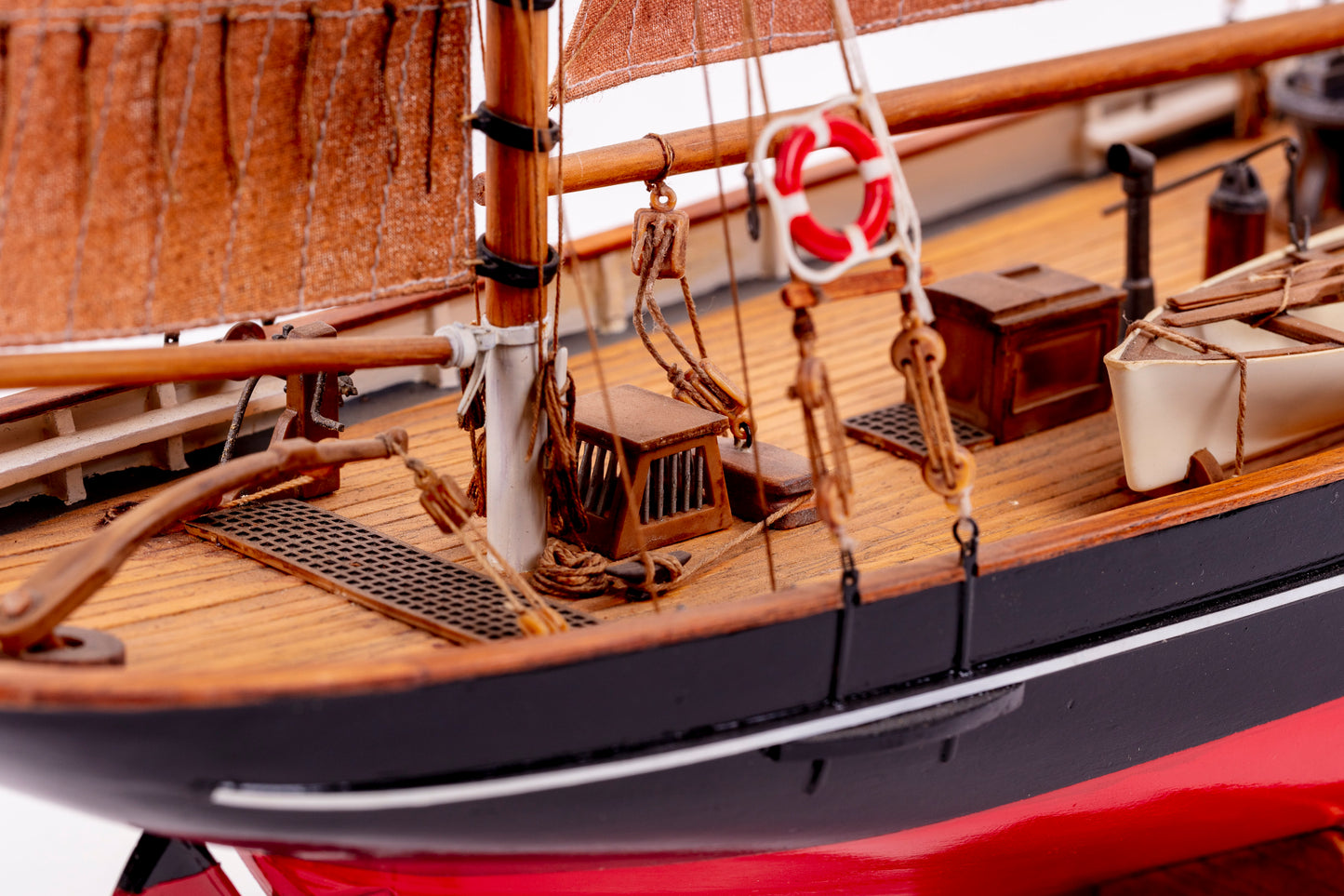 Billing Boats - 1:50 FD 10 Yawl -Wooden hull