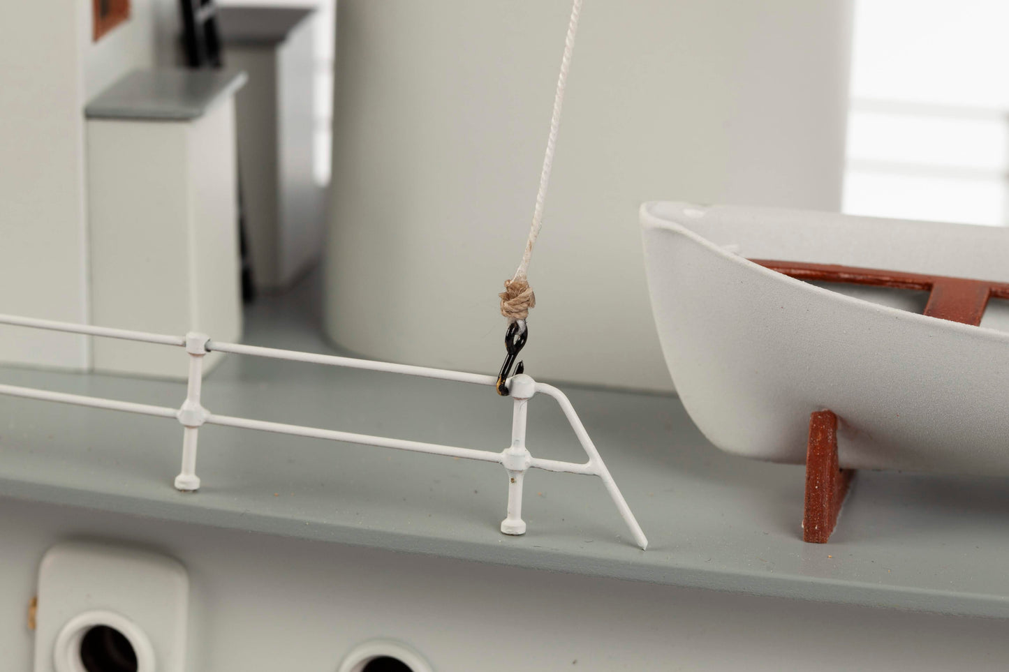 Billing Boats - 1:50 Hoga Pearl Harbor Tugboat - Plank on Bulkhead