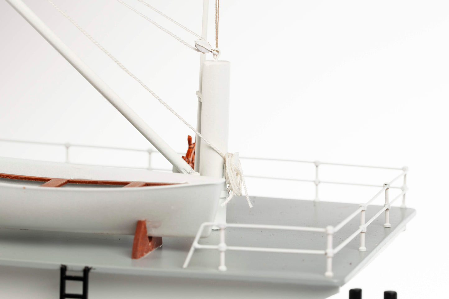 Billing Boats - 1:50 Hoga Pearl Harbor Tugboat - Plank on Bulkhead