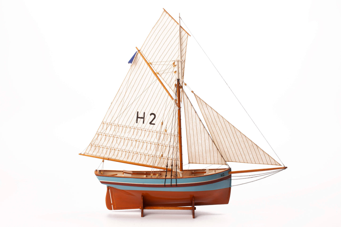 Billing Boats - 1:50 HENRIETTE MARIE - Wooden hull