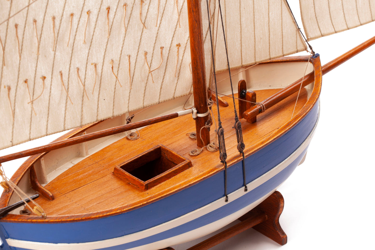 Billing Boats - 1:30 ESPERANCE - Wooden hull